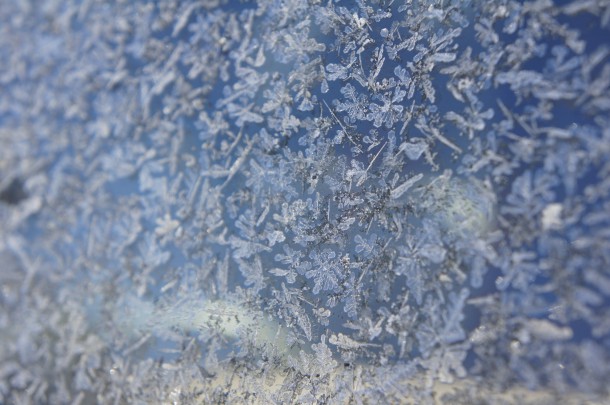 ひだ路と雪の華。